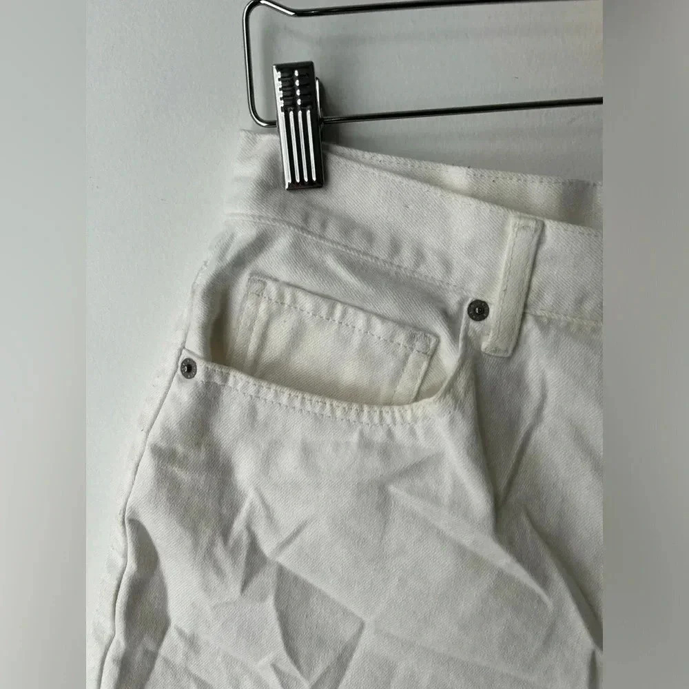 Uniqlo White Denim Shorts High Rise Women 30 Minimal Summer Capsule Classic - Picture 3 of 9
